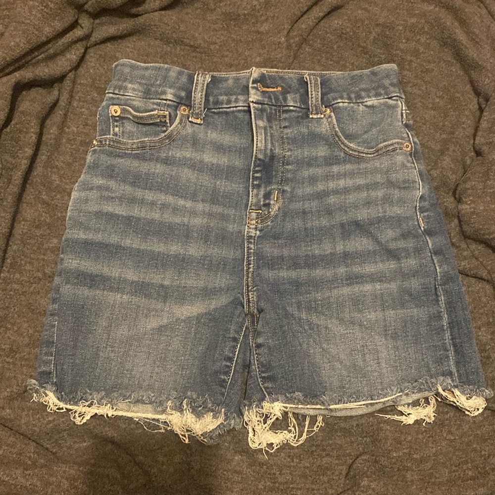 Curvy Hi-Rise shortie